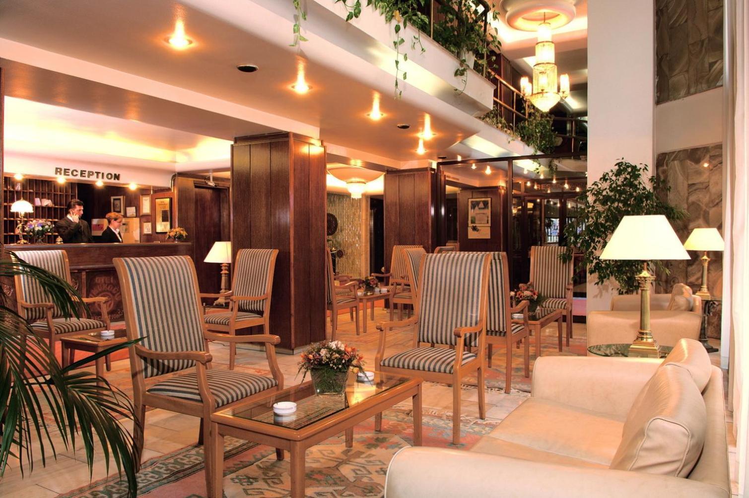 Yumukoglu Hotel Izmir Interiør billede