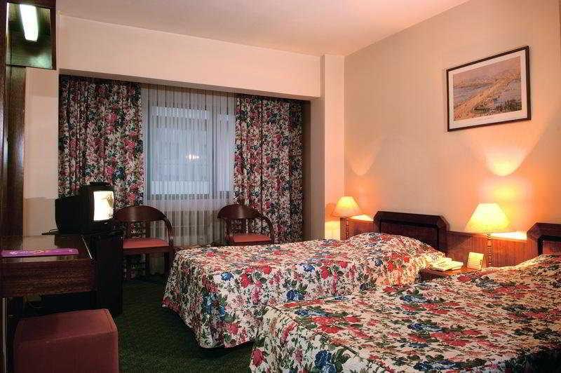 Yumukoglu Hotel Izmir Værelse billede